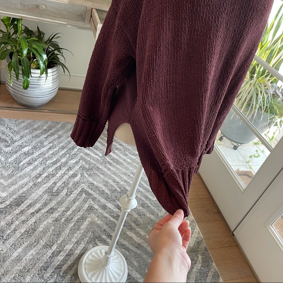 Women’s Aerie Turtle Neck Burgundy Sweater Small - Picture 3 of 5
